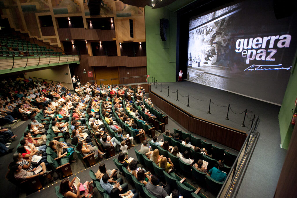 Cine Theatro Brasil Vallourec Comemora Dois Anos