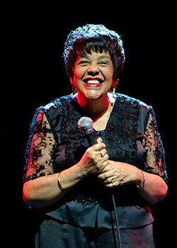 ROSA PASSOS
